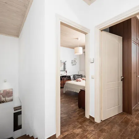 Antinoti Agia Aikaterini (Corfu)