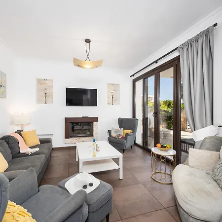 Antinoti Villa Agia Aikaterini (Corfu)