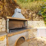 Antinoti فيلة Agia Aikaterini (Corfu)