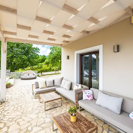 Antinoti Villa Agia Aikaterini (Corfu)