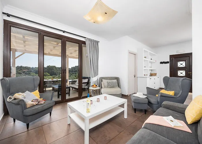 Antinoti * Agia Aikaterini (Corfu)