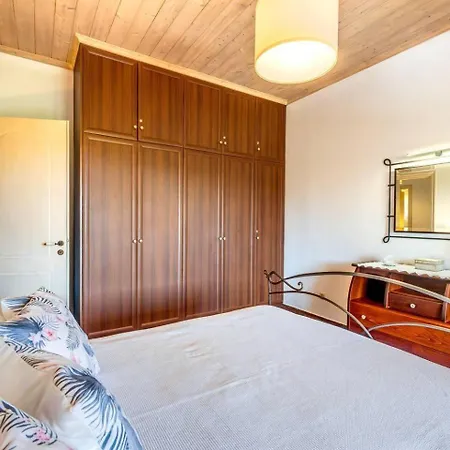 Antinoti Agia Aikaterini (Corfu)