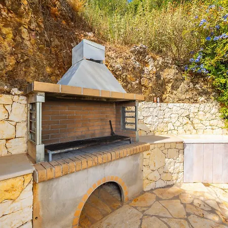 Antinoti Вилла Agia Aikaterini (Corfu)